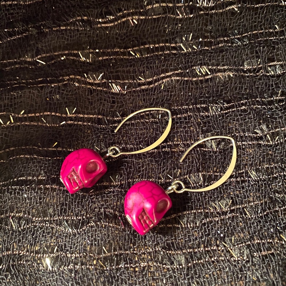 HOWLITE 💀 Earrings- 8 Color Options - Picture 2 of 7